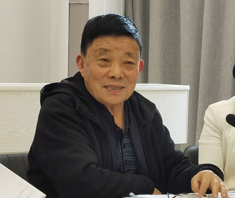 商会常务副会长李新江提出加强商会建设的意见